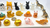 Figur/Glücksbringer (Gold / Glück/ Katze / Eidechse / Axolotl / Capybara)