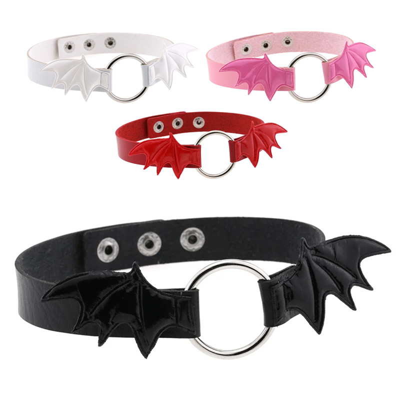 Halsband Kunstleder PU, mit Lack-Fledermausflügeln