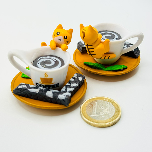 Figur/Glücksbringer - Katze in KaffeTasse