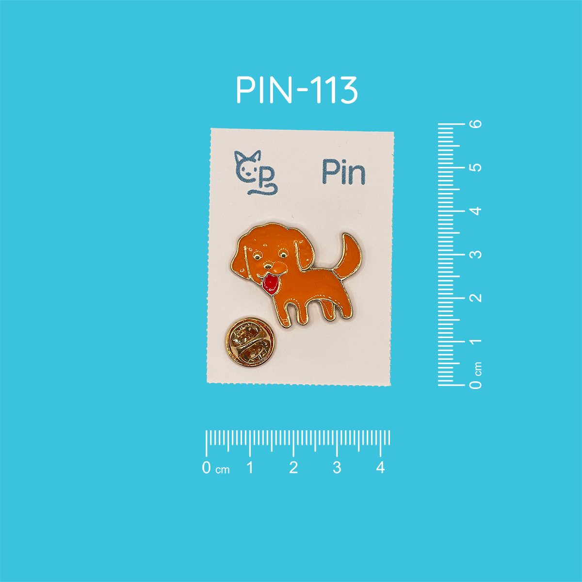 Pin mit dem Motiv eines orangefarbenen stehenden Hundes mit herausgestreckter Zunge.