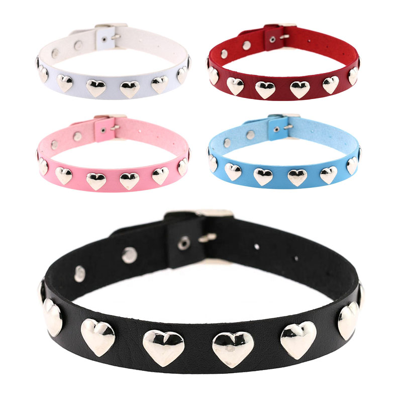 Halsband Kunstleder PU, mit Herzen